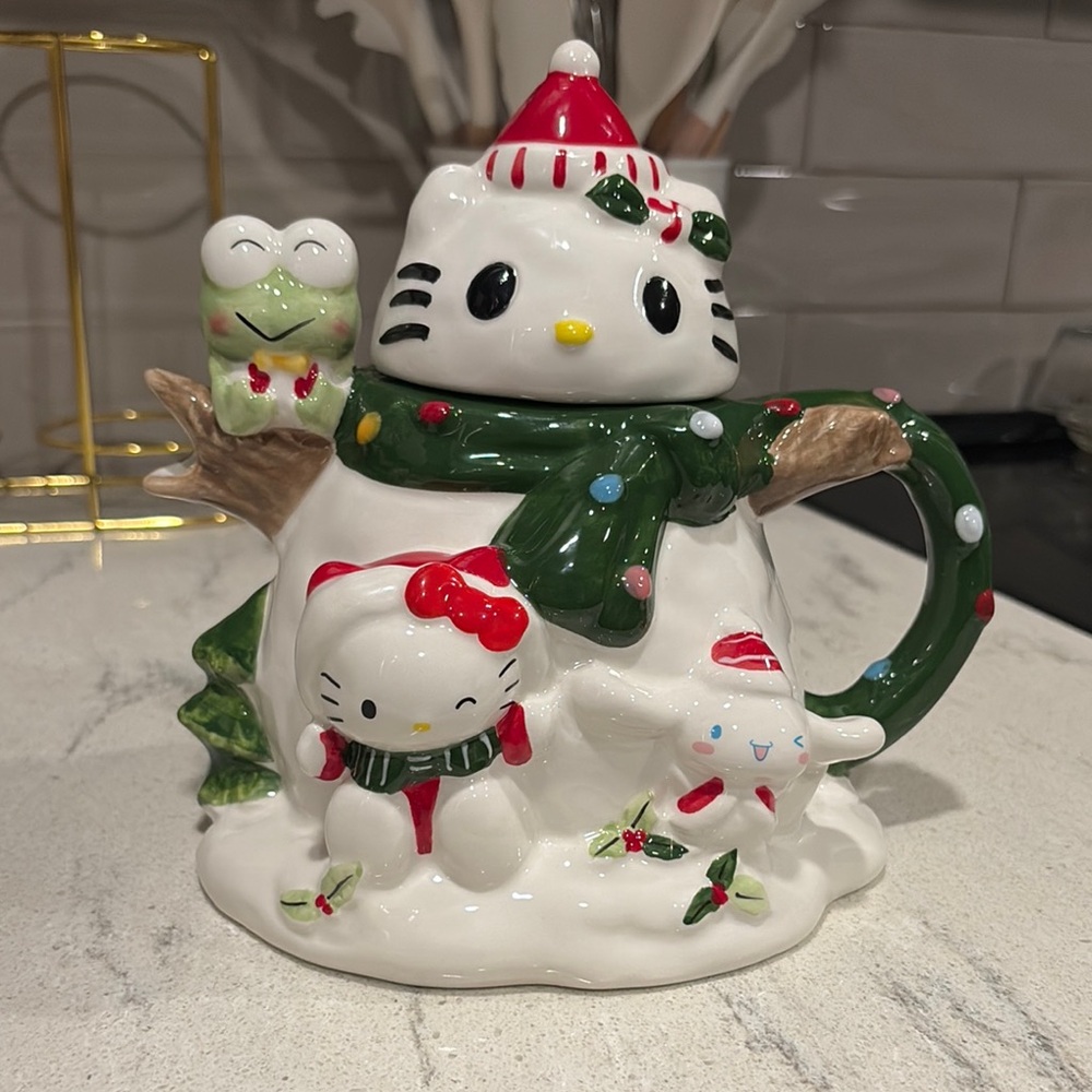 Hello Kitty Christmas Ceramic Teapot